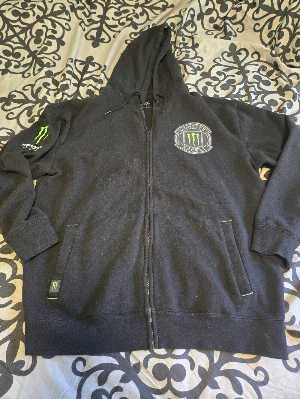 Monster Hoodie L